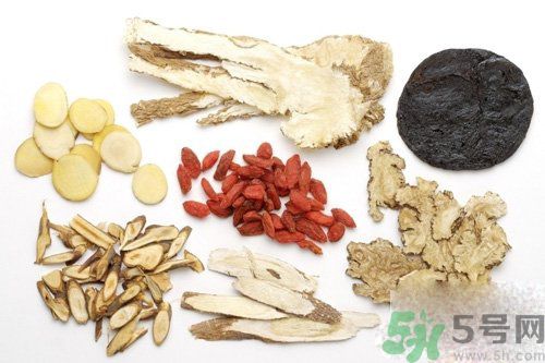 月經(jīng)量少怎么調(diào)理？月經(jīng)量少是什么原因？