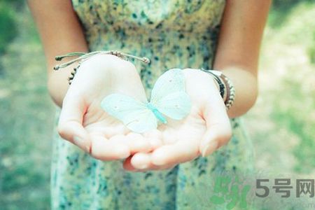 手心出汗怎么辦？手心出汗是怎么回事？