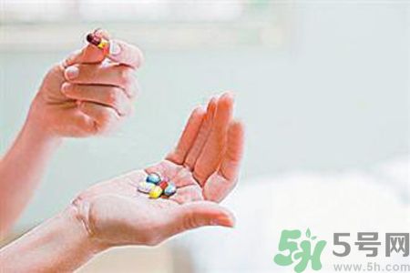 喉嚨發(fā)炎怎么辦？喉嚨發(fā)炎吃什么好得快？