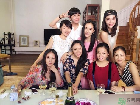 同學(xué)會(huì)有必要參加嗎？參加同學(xué)會(huì)該穿什么衣服？