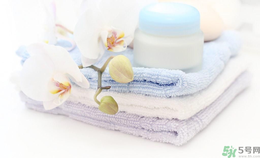 角質(zhì)層薄用什么護(hù)膚品？角質(zhì)層薄用什么洗面奶？