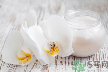 角質(zhì)層薄用什么護(hù)膚品？角質(zhì)層薄用什么洗面奶？