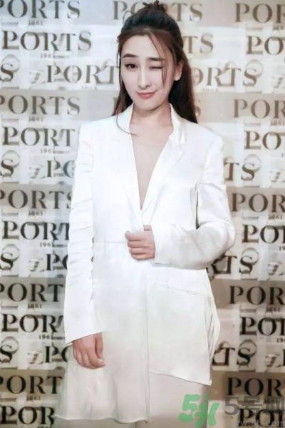 明星花式丸子頭引潮流 波叔這么萌你不愛嗎？