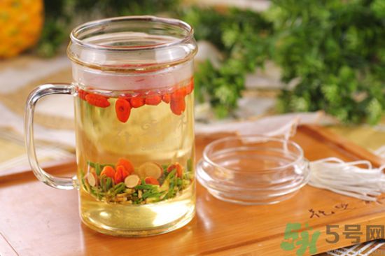 眼睛干澀怎么辦？眼睛干澀吃什么好？