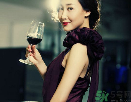 怎樣做一個好妻子？做一個好妻子要滿足的10條標(biāo)準(zhǔn)！