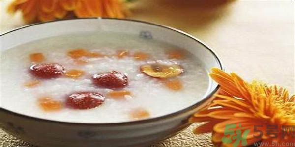 睡覺多夢是什么原因？睡覺多夢怎么調(diào)理？