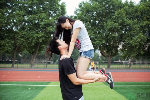 情侶最萌身高差是多少？女生多高最好？