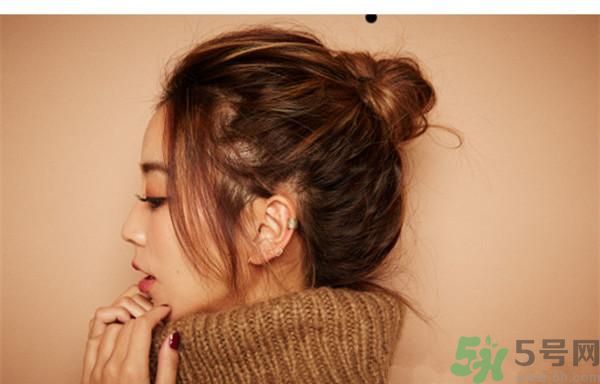 一根頭繩怎么弄丸子頭?一根皮筋搞定丸子頭圖解 一根頭繩怎么弄丸子頭?一根皮筋搞定丸子頭圖解