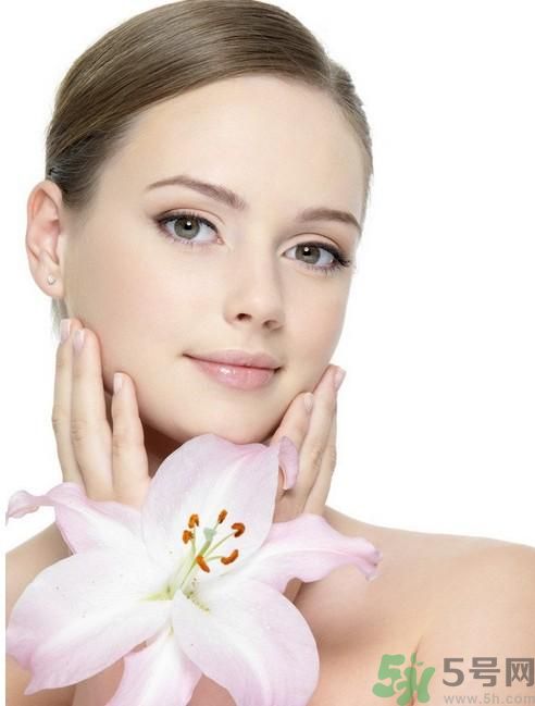 防曬霜和隔離有什么區(qū)別嗎？涂防曬霜對(duì)皮膚好嗎？