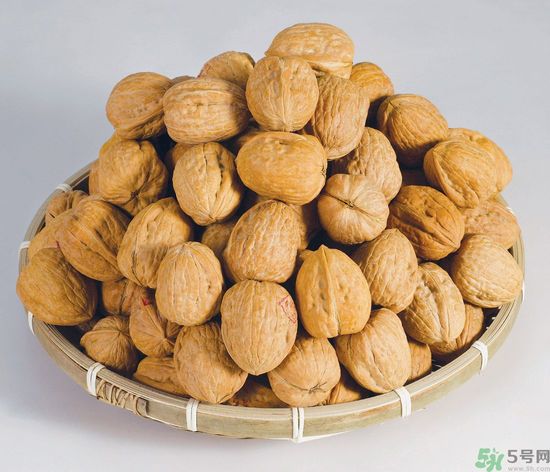 胡桃可以減肥嗎？吃胡桃有什么好處？