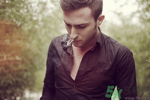 讓妻子最易出軌8種男人你知道？女人要擦亮眼睛！