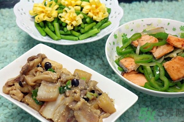 蘆筍開花了還可以吃嗎？蘆筍尾部開花能吃嗎？