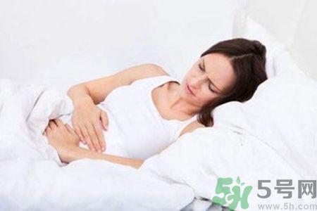 月經(jīng)顏色發(fā)黑是怎么回事？月經(jīng)顏色發(fā)黑怎么辦？