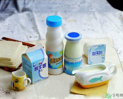 高血脂可以吃雞蛋嗎？高血脂可以喝牛奶嗎？