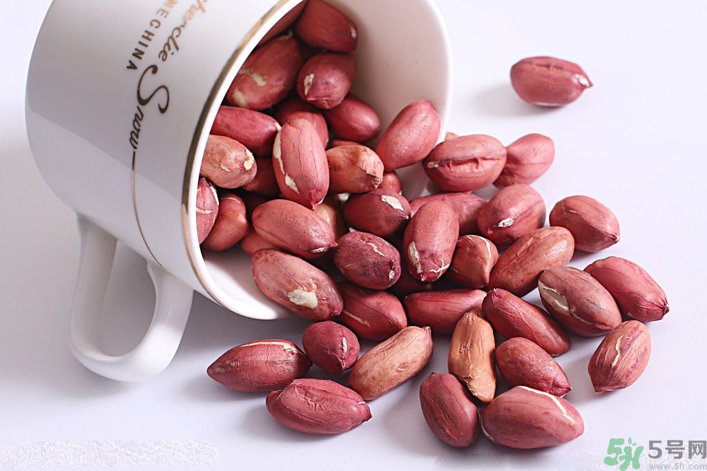 高血脂可以吃花生嗎？高血脂可以吃瓜子嗎？