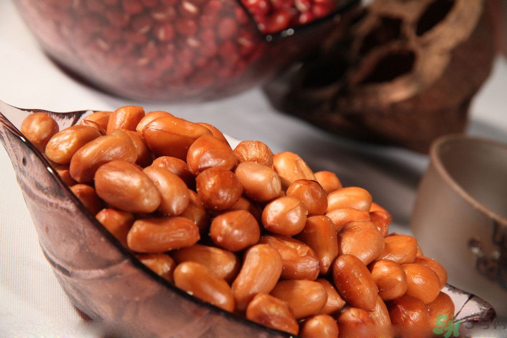 高血脂可以吃花生嗎？高血脂可以吃瓜子嗎？