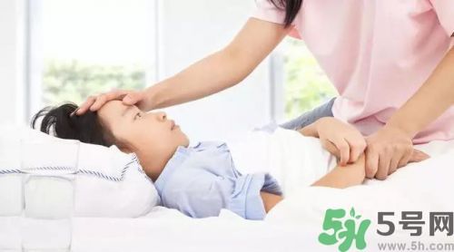 胃癌的早期癥狀有哪些?胃癌早期能治愈嗎 胃癌的早期癥狀有哪些?胃癌早期能治愈嗎