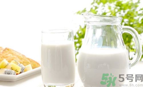 膽固醇高可以吃花生嗎？膽固醇高可以喝牛奶嗎？