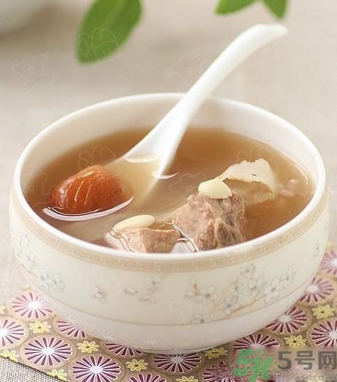 百合可以煲湯嗎？百合煲湯有哪些做法？