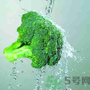 西藍(lán)花怎么才能洗干凈？西藍(lán)花要怎么切？