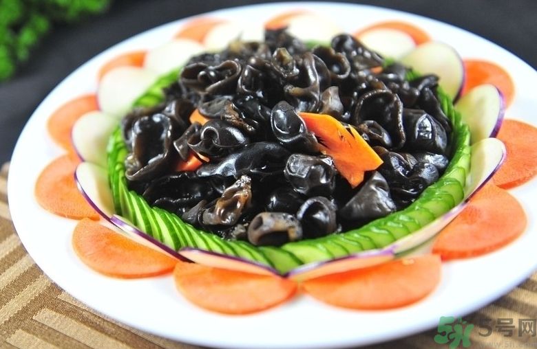 黑木耳怎么做好吃？黑木耳的家常做法？