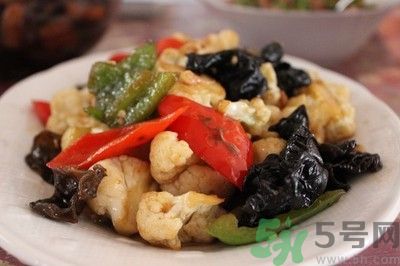 黑木耳怎么做好吃？黑木耳的家常做法？