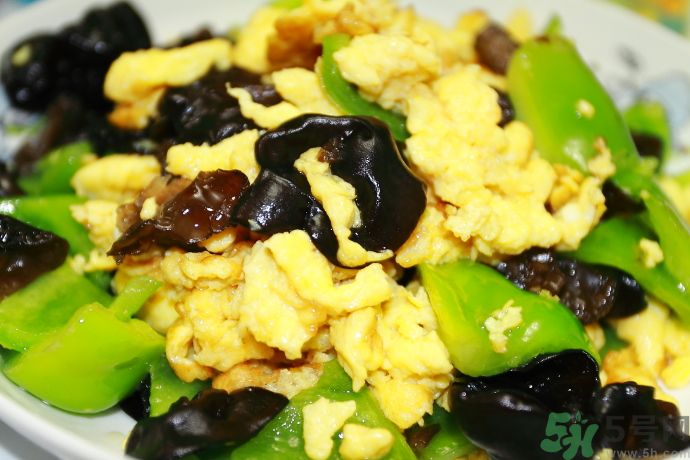 黑木耳炒雞蛋怎么做？黑木耳炒雞蛋怎么做最好吃？