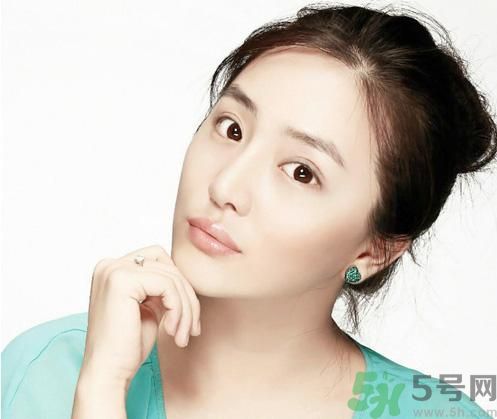 白糖洗臉可以收縮毛孔嗎？怎么洗臉收縮毛孔？