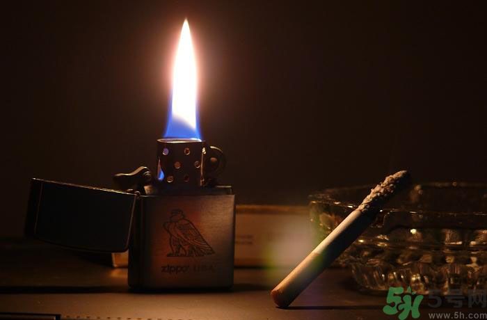 胃潰瘍可以抽煙嗎？胃潰瘍抽煙好嗎？