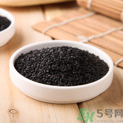 黑芝麻怎么吃可以治白發(fā)？黑芝麻真的能治白頭發(fā)？