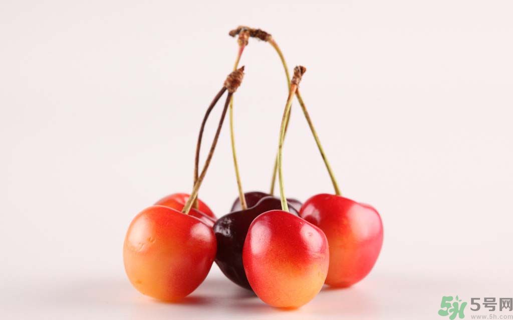 痛風(fēng)可以吃櫻桃嗎？痛風(fēng)吃櫻桃好嗎？