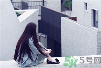 90后女孩癱瘓后出版25萬字 女人要怎樣生活最好？