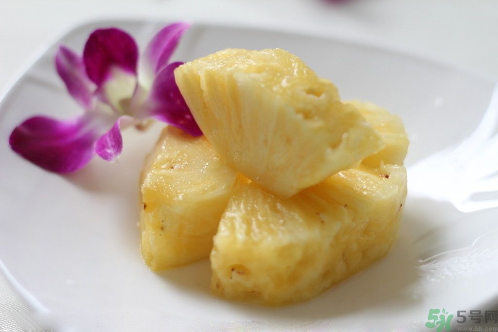 菠蘿可以放冰箱嗎？菠蘿應(yīng)該怎么保存？