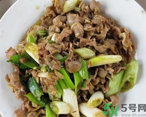 蔥爆羊肉怎么做最鮮嫩?蔥爆羊肉怎么炒好吃?.jpg 蔥爆羊肉怎么做最鮮嫩?蔥爆羊肉怎么炒好吃?.jpg