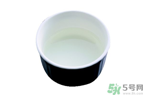 牛奶過(guò)期了還能怎么利用？牛奶能去魚腥味嗎？