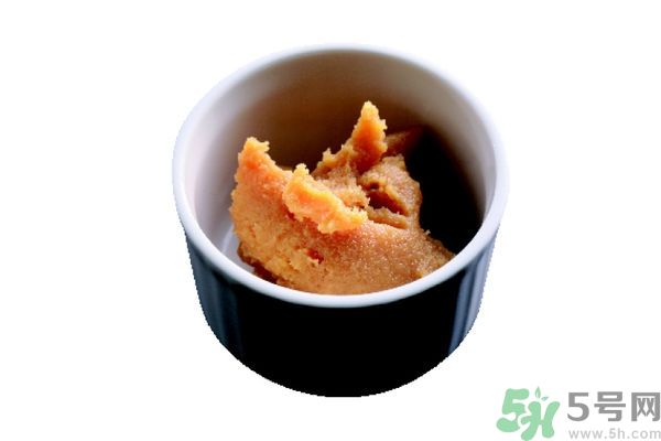 牛奶過(guò)期了還能怎么利用？牛奶能去魚腥味嗎？