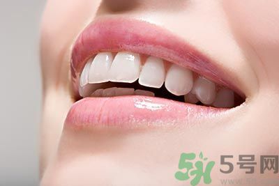 唇色發(fā)白是怎么回事？唇色發(fā)白怎么辦？