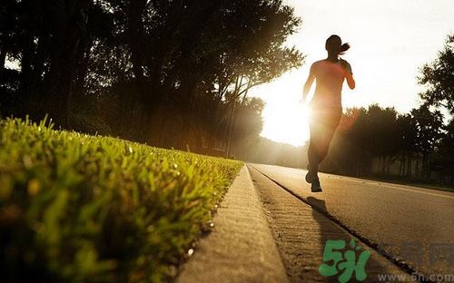 女生早上戀床好不好？早上可以戀床嗎？