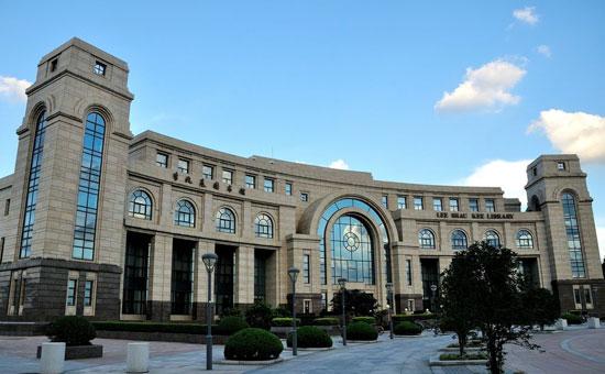 復(fù)旦取消筆試面試招生要求是什么？復(fù)旦取消筆試面試招多少人？