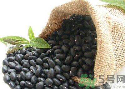 黑豆要泡多久才會(huì)軟？黑豆要越泡越久嗎？