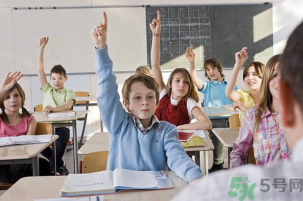 高中生上課容易走神怎么辦？高中生上課如何提高注意力？