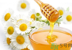 每天喝檸檬水可以排毒嗎？和檸檬水好不好？