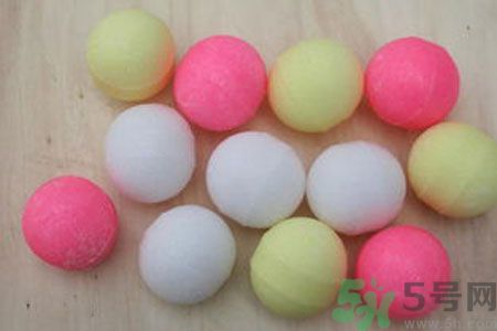 樟腦丸對人體有害嗎？樟腦丸對人體的危害有哪些？