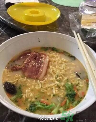 滿(mǎn)漢宴方便面多少錢(qián)一桶？滿(mǎn)漢宴方便面多少錢(qián)一箱？