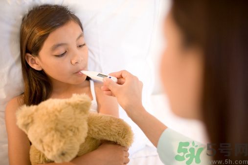 男童連續(xù)高燒8年 怎么退燒效果好？
