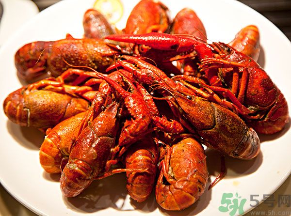 油燜大蝦蝦皮能吃嗎？油燜大蝦能全部吃掉嗎？