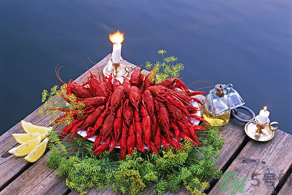 油燜大蝦為什么肉散了？油燜大蝦怎么做肉不散？