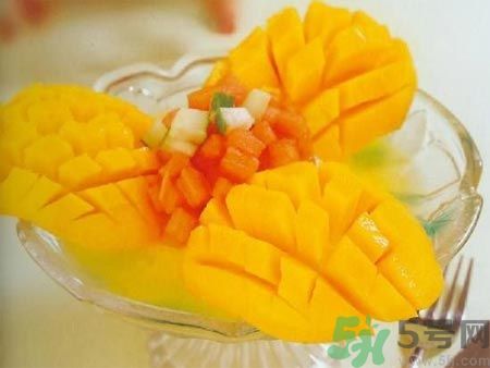 晚上睡前可以吃芒果嗎？晚上吃芒果好嗎？