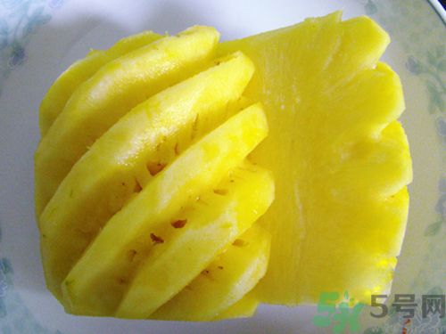 晚上9點(diǎn)可以吃菠蘿嗎？晚上吃芒果好嗎？