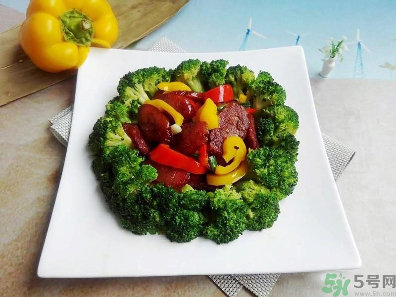 西藍(lán)花炒臘腸怎么做？西藍(lán)花炒臘腸好吃嗎？